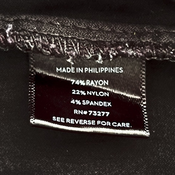 Simply Vera Vera Wang Black Modern Twill Skinny Ankle Pants - Picture 4 of 4